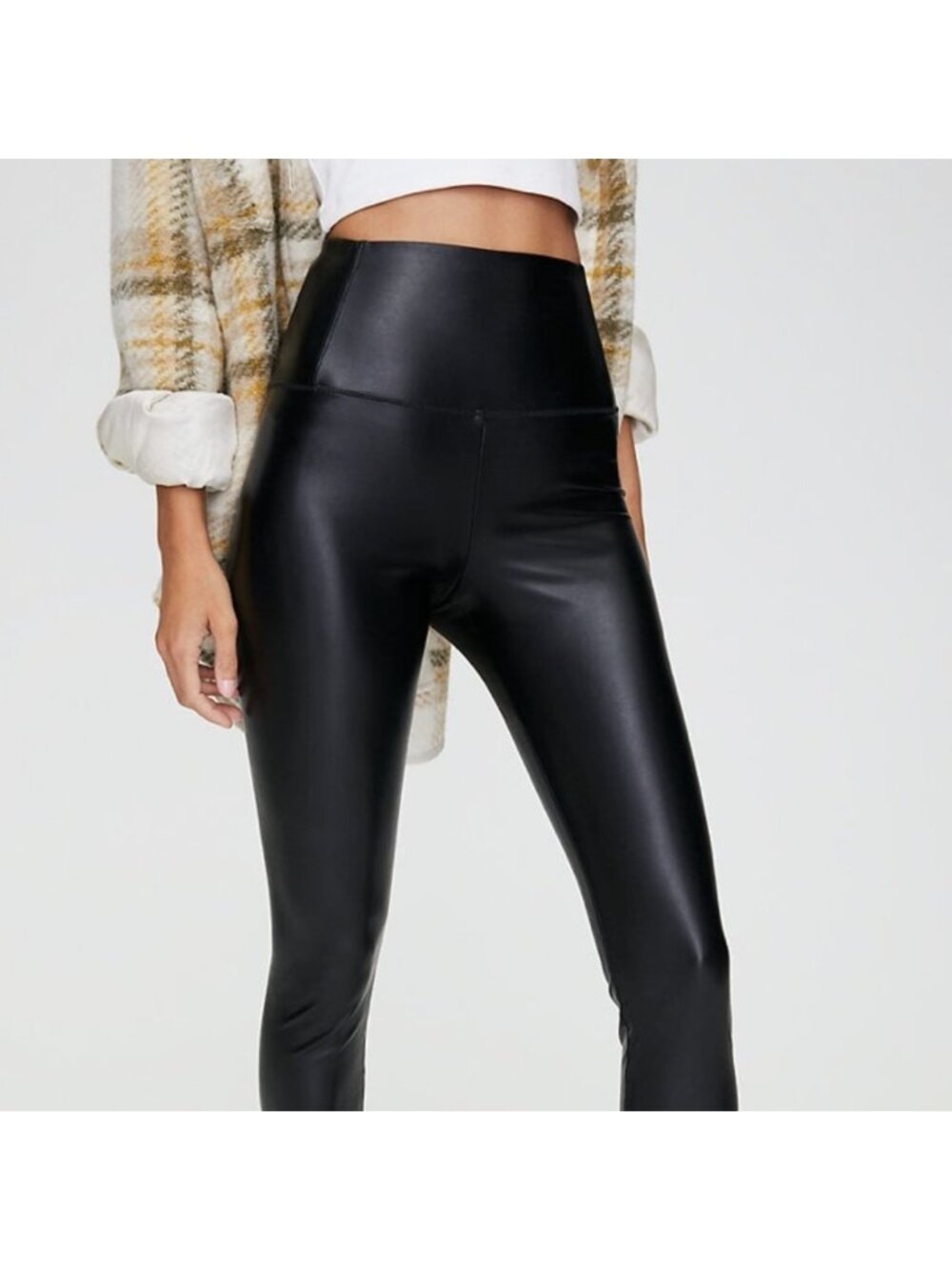 Aritzia Wilfred Free Daria leggings Black vegan M - Picture 5 of 6